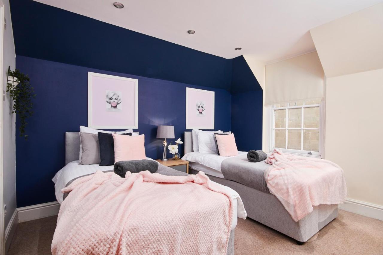 Striking Monroe Suite! Bath Esterno foto
