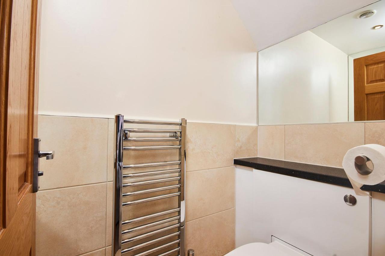 Striking Monroe Suite! Bath Esterno foto